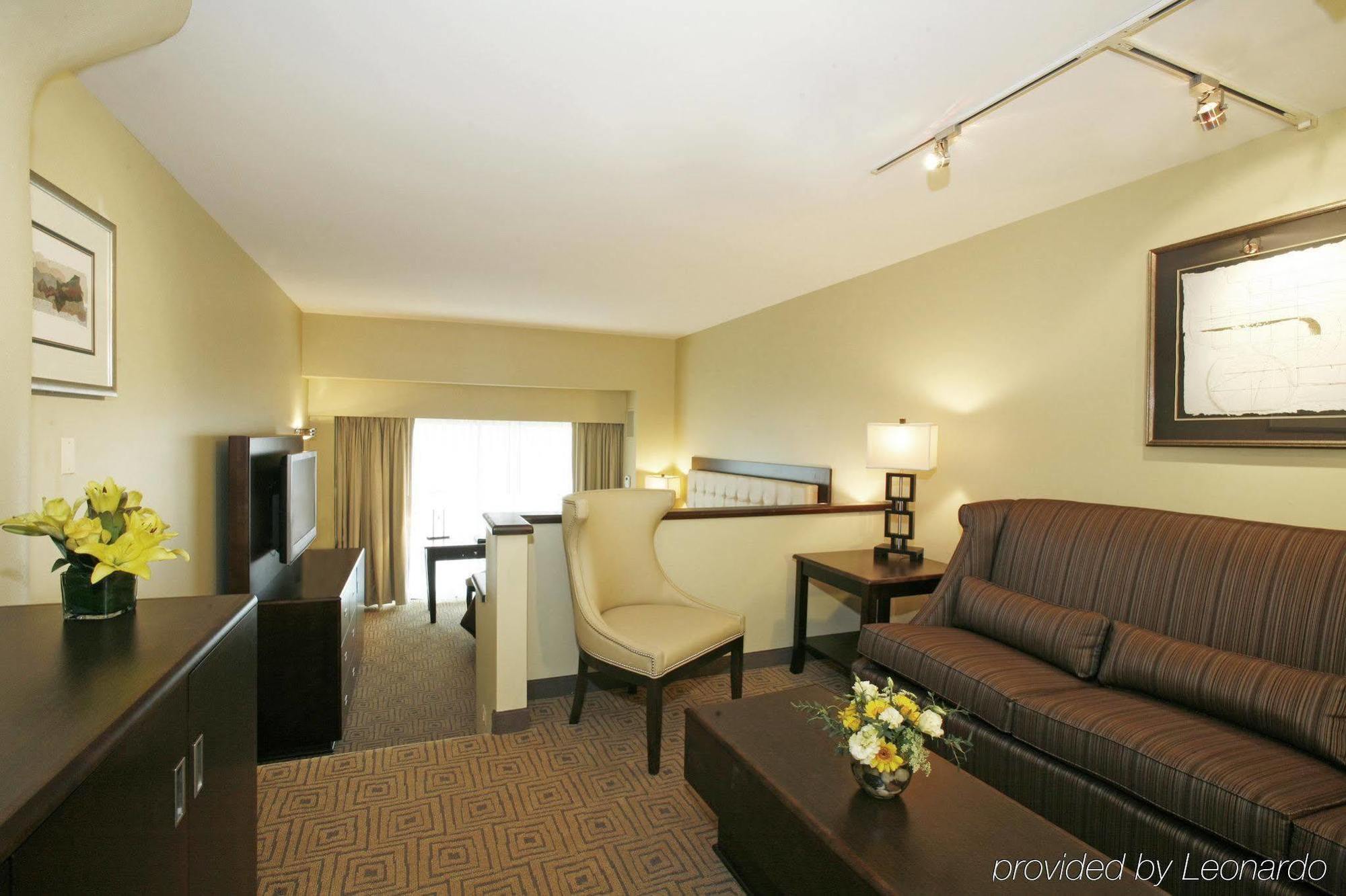 Atheneum Suite Hotel Detroit Oda fotoğraf