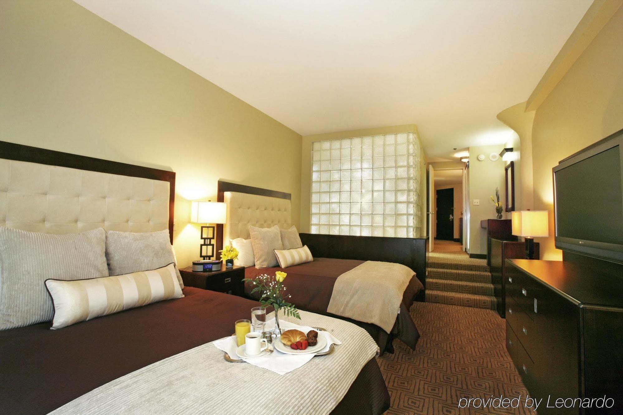 Atheneum Suite Hotel Detroit Oda fotoğraf